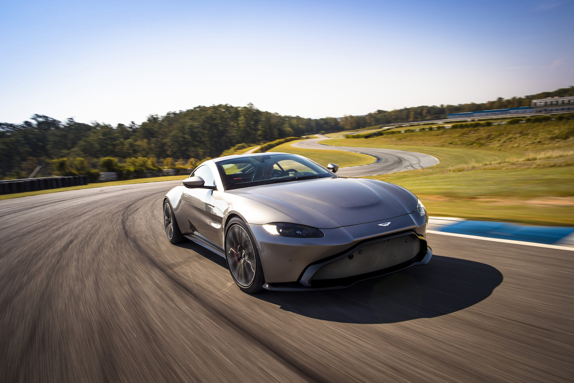 Aston Martin reveals aggressive new Vantage