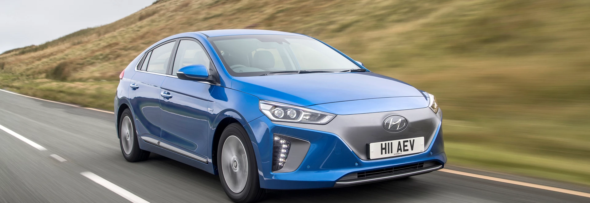 Miles doorgaan met Samenwerken met Hyundai IONIQ Electric Premium SE Hatchback - Car Keys