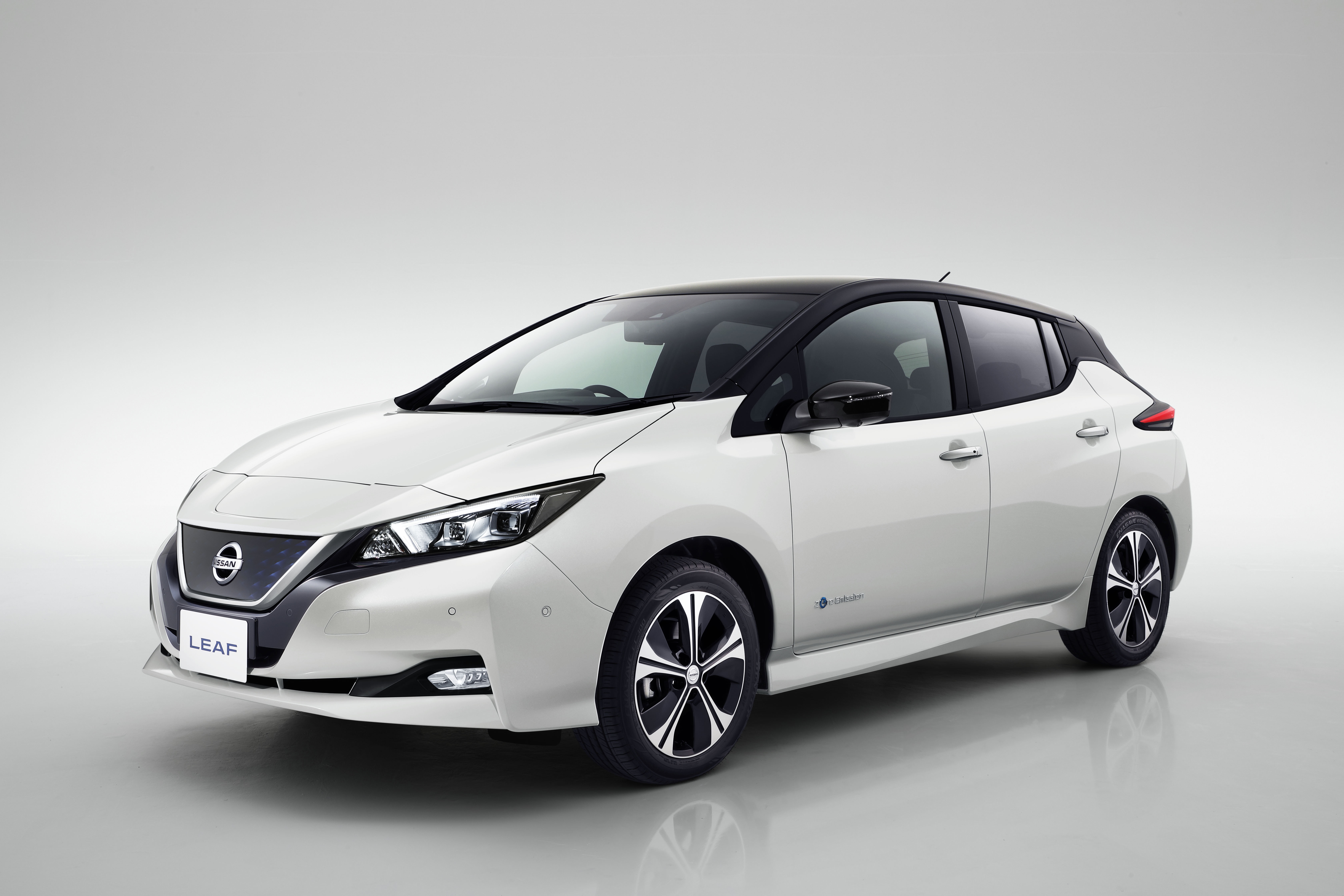 Ниссан лиф. Nissan Leaf 2021. Nissan Leaf 2017. Nissan Leaf 2020. Nissan Leaf 2.