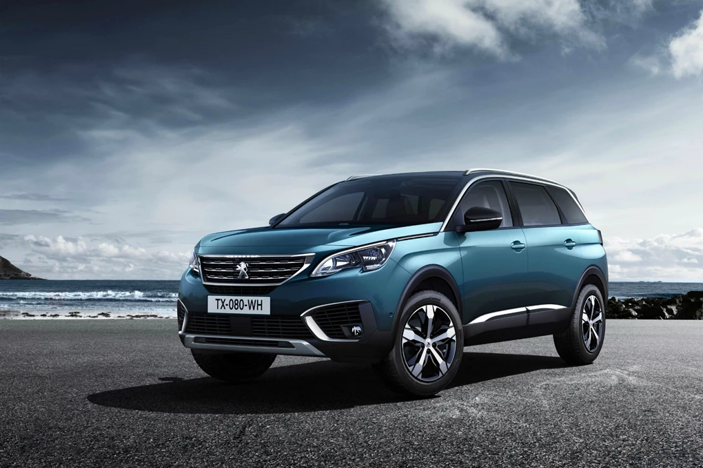 2017 Peugeot 5008 large SUV