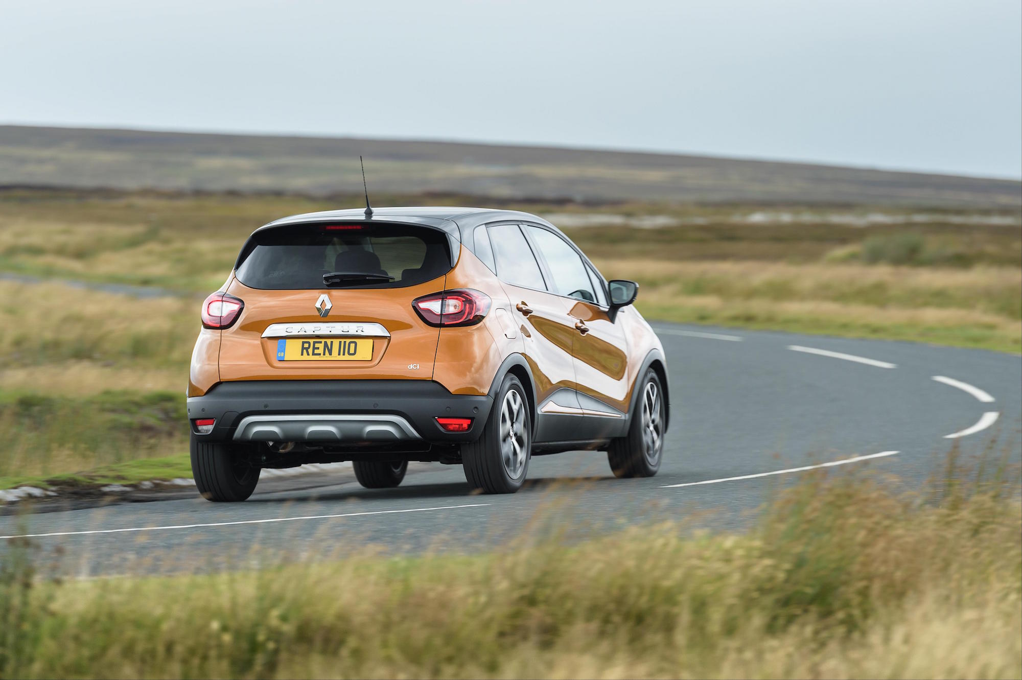 2018 Renault Captur Review - Car Keys