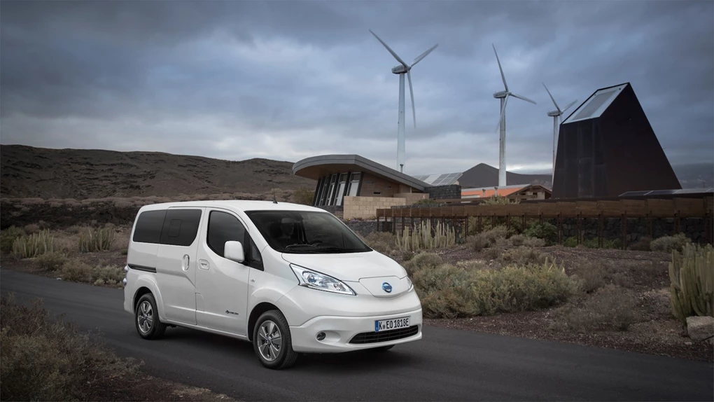 Nissan e-NV200 Combi Review 