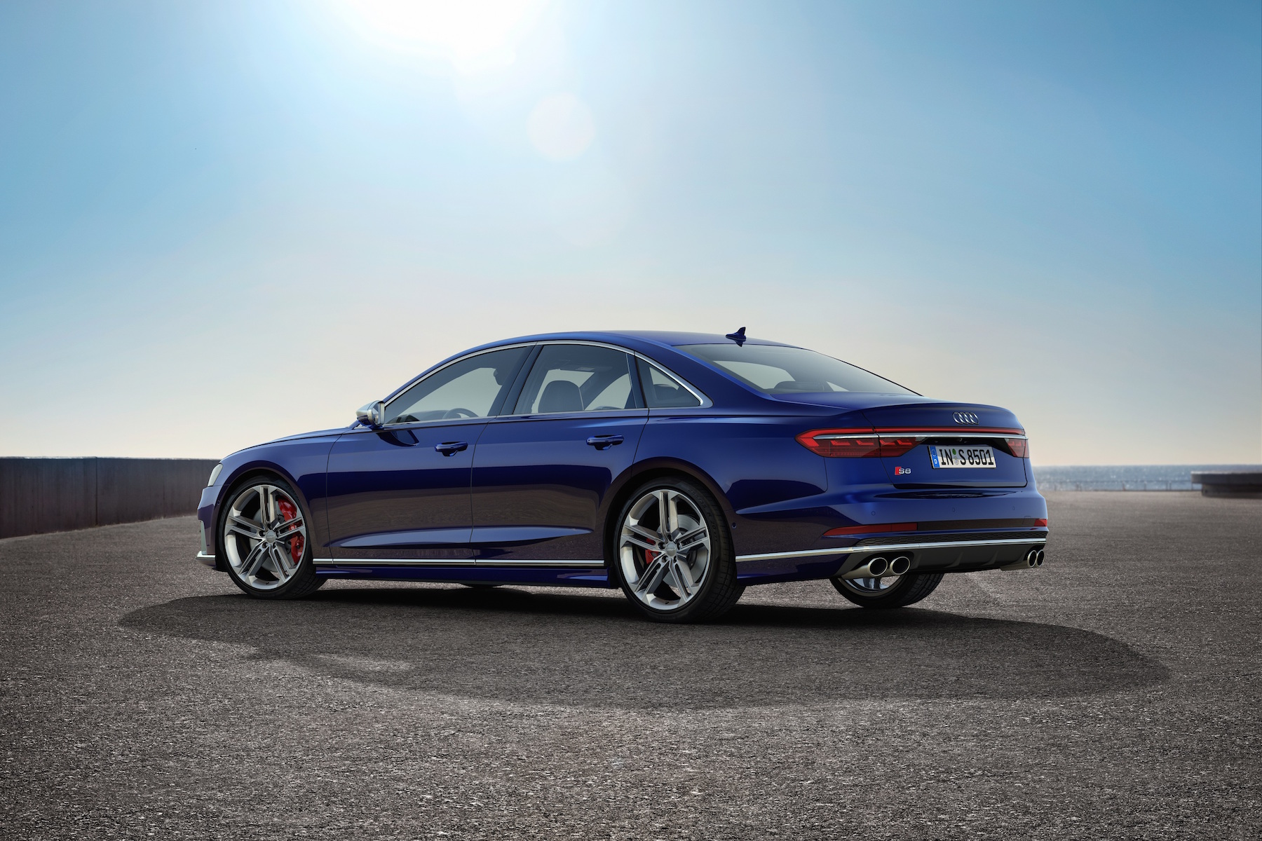 Hot new Audi S8 revealed as 563bhp luxury saloon Car Keys