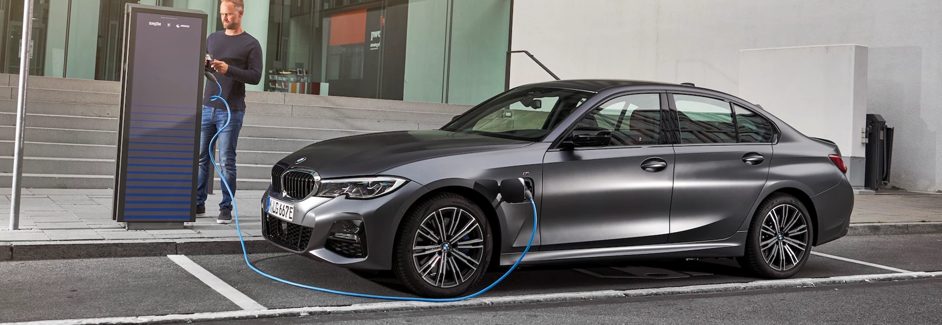 BMW 330e plug-in 2019 - Car Keys