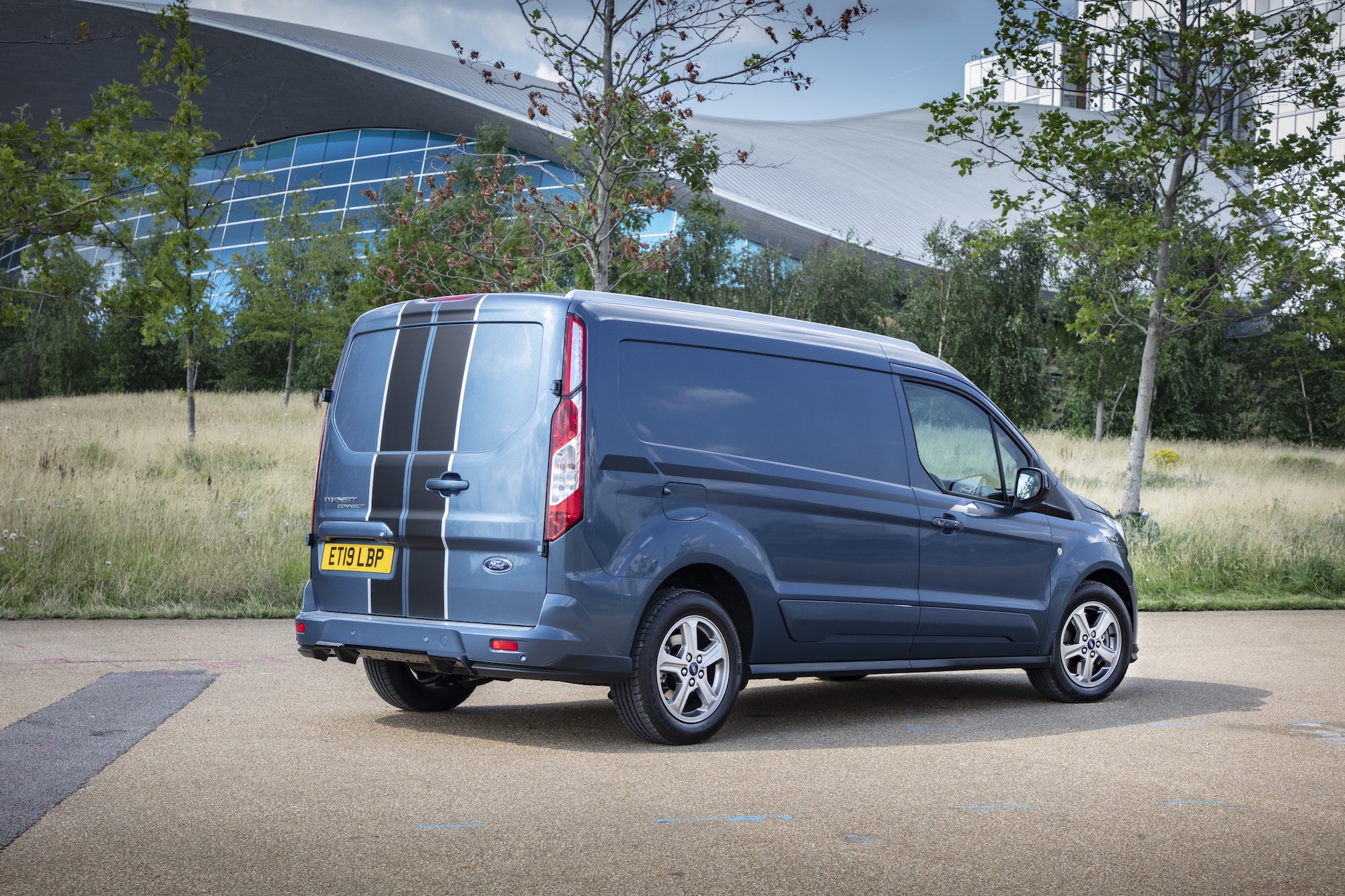 Ford transit discount connect l2 sport