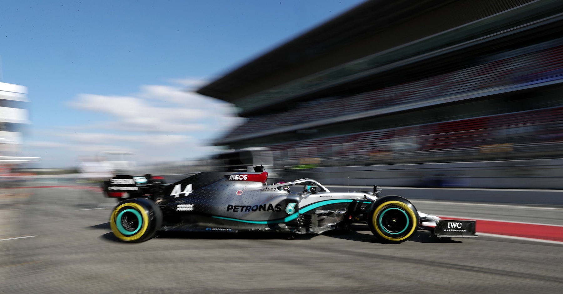 Mercedes F1 team begins producing breathing aid to tackle Covid-19 ...