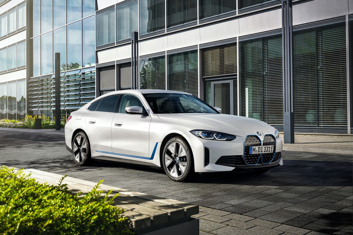 Electric BMWs: What’s available? - Car Keys